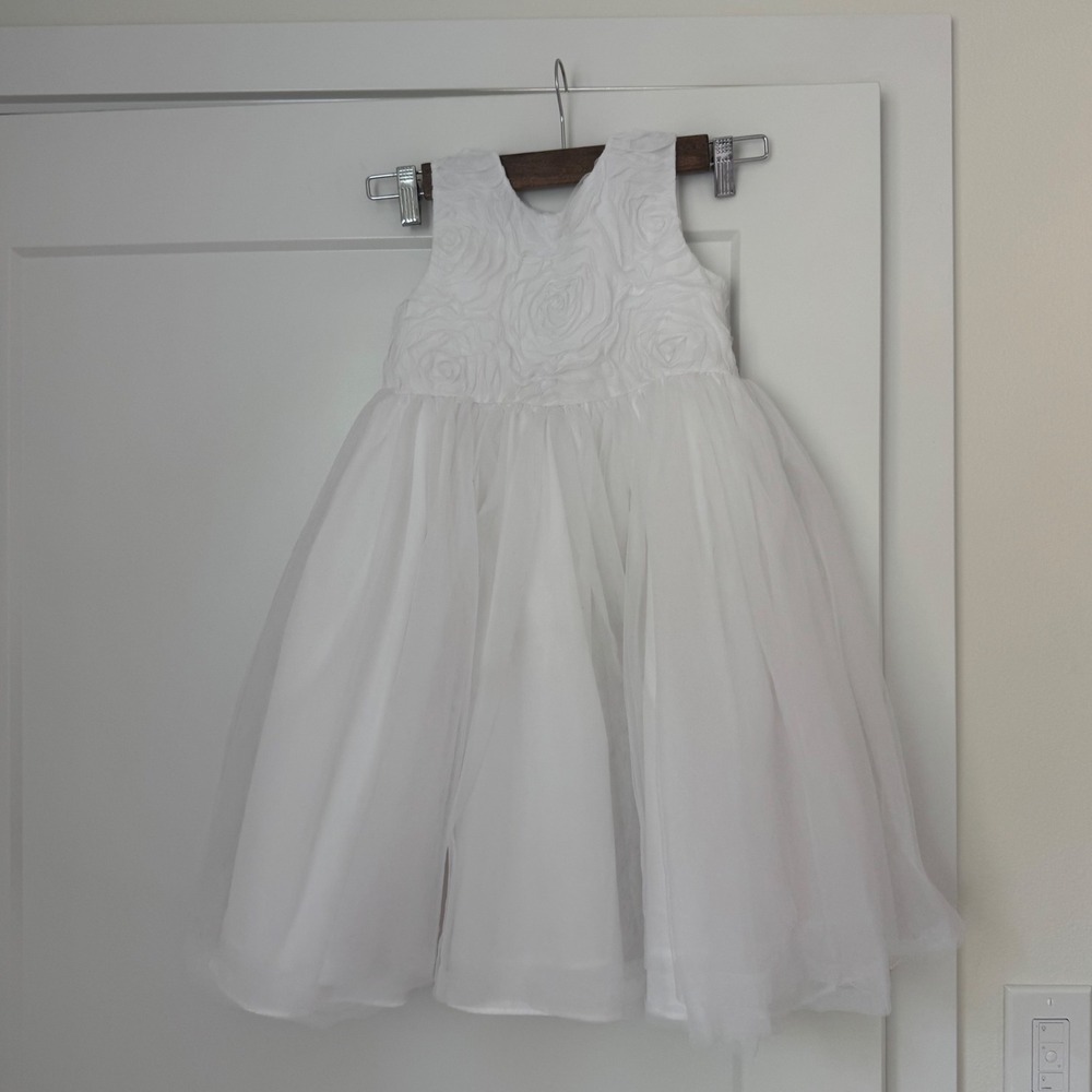 Bella flower girl dress‎